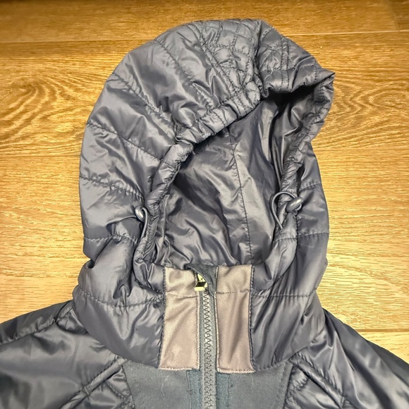 Athleta Rock Springs Navy Quilted Hooded Jacket Sz XS, Light insulation Athletic - Picture 14 of 15